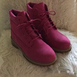 PINK TIMBERLANDS UNISEX BOOTS
